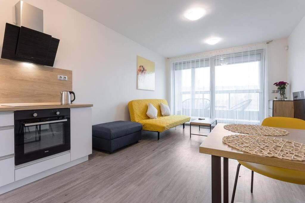 Apartamento Yellow With Parking *